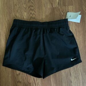Nike One NWT Black Loose Fit Athletic Shorts Lightweight Elastic Waist, Youth XL